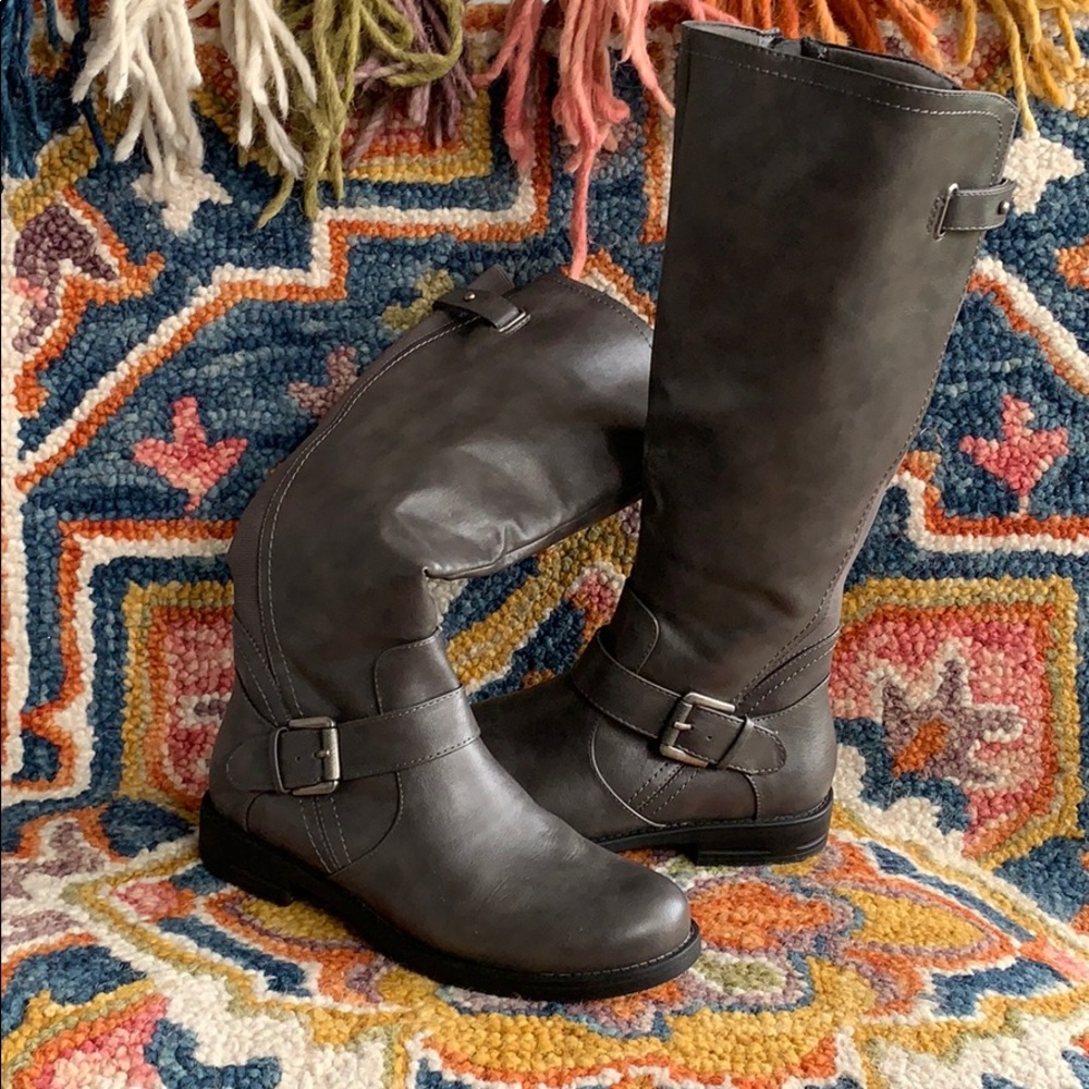 YU CATIE Dark Grey Boots